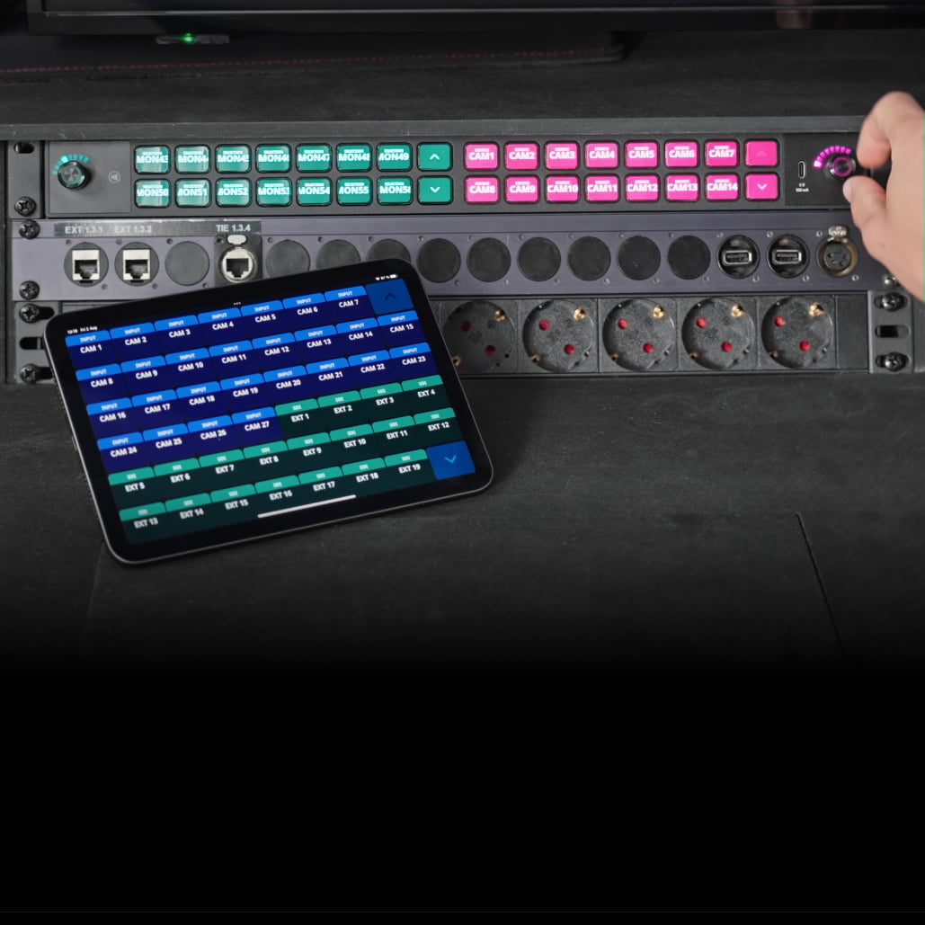 Stream Deck Studio | Customizable Control Surface | Elgato